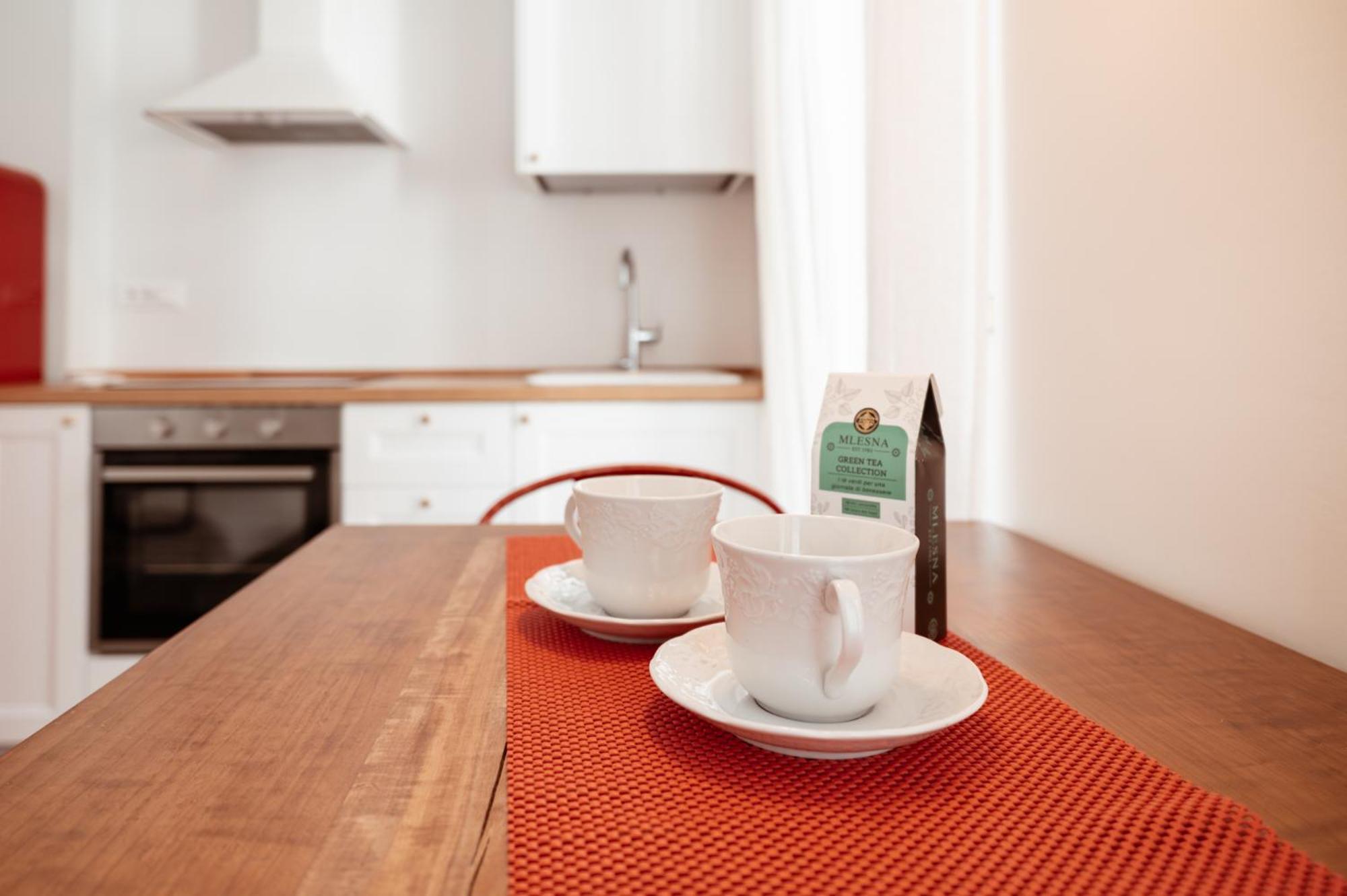 Mercanti Modern Flat - Balcony - Torino Centro Luaran gambar